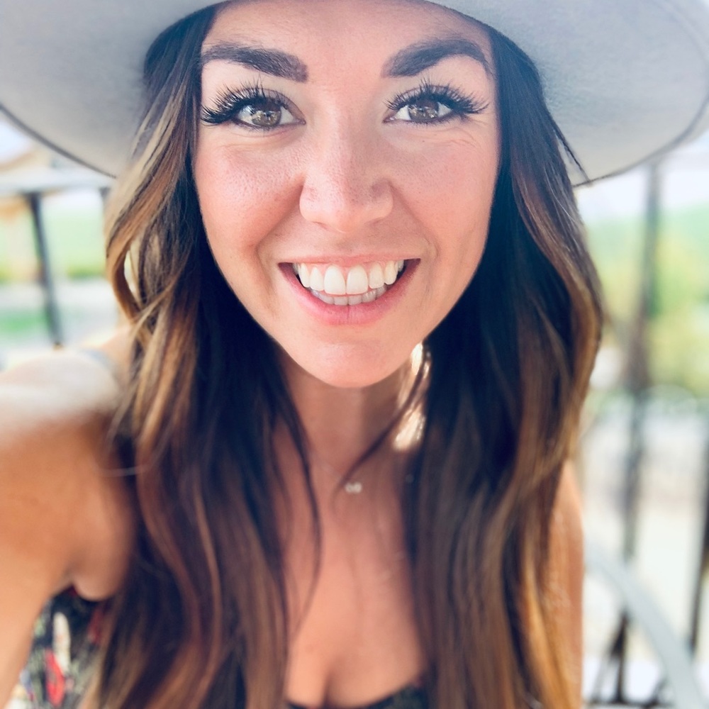 Meet your Posher, Courtney